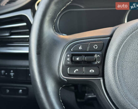 Серый Киа Niro, объемом двигателя 0 л и пробегом 139 тыс. км за 17999 $, фото 54 на Automoto.ua