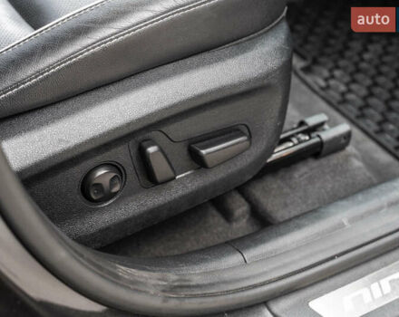 Сірий Кіа Niro, об'ємом двигуна 0 л та пробігом 77 тис. км за 14950 $, фото 20 на Automoto.ua