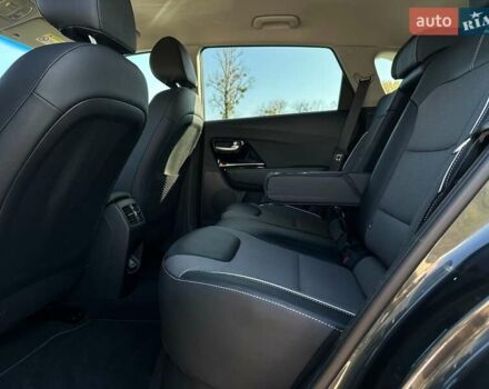 Сірий Кіа Niro, об'ємом двигуна 0 л та пробігом 37 тис. км за 24600 $, фото 82 на Automoto.ua