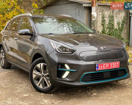 Серый Киа Niro, объемом двигателя 0 л и пробегом 149 тыс. км за 18550 $, фото 6 на Automoto.ua