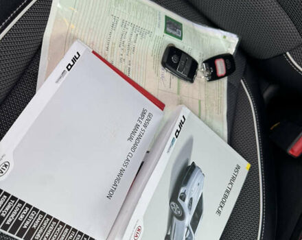Сірий Кіа Niro, об'ємом двигуна 0 л та пробігом 141 тис. км за 17799 $, фото 55 на Automoto.ua
