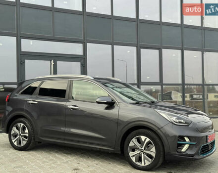 Серый Киа Niro, объемом двигателя 0 л и пробегом 147 тыс. км за 18450 $, фото 14 на Automoto.ua