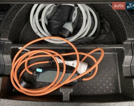 Серый Киа Niro, объемом двигателя 0 л и пробегом 86 тыс. км за 24400 $, фото 73 на Automoto.ua