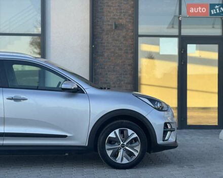 Серый Киа Niro, объемом двигателя 0 л и пробегом 139 тыс. км за 17999 $, фото 23 на Automoto.ua