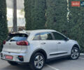 Сірий Кіа Niro, об'ємом двигуна 0 л та пробігом 141 тис. км за 17799 $, фото 9 на Automoto.ua