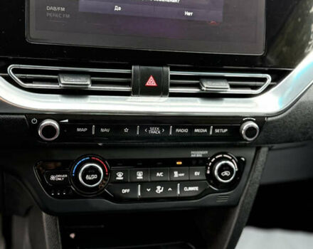 Серый Киа Niro, объемом двигателя 0 л и пробегом 93 тыс. км за 21500 $, фото 11 на Automoto.ua