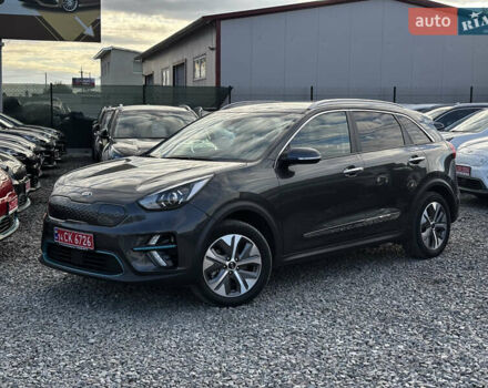 Сірий Кіа Niro, об'ємом двигуна 0 л та пробігом 50 тис. км за 19999 $, фото 2 на Automoto.ua