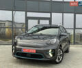 Серый Киа Niro, объемом двигателя 0 л и пробегом 147 тыс. км за 18450 $, фото 3 на Automoto.ua
