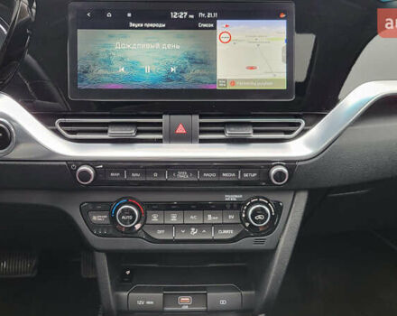 Сірий Кіа Niro, об'ємом двигуна 0 л та пробігом 106 тис. км за 20950 $, фото 16 на Automoto.ua