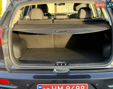 Серый Киа Niro, объемом двигателя 0 л и пробегом 157 тыс. км за 18350 $, фото 51 на Automoto.ua