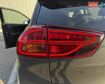 Серый Киа Niro, объемом двигателя 0 л и пробегом 86 тыс. км за 23400 $, фото 71 на Automoto.ua