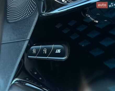 Серый Киа Niro, объемом двигателя 0 л и пробегом 97 тыс. км за 22200 $, фото 31 на Automoto.ua