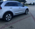 Серый Киа Niro, объемом двигателя 0 л и пробегом 102 тыс. км за 19200 $, фото 3 на Automoto.ua