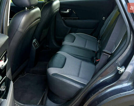 Киа Niro 2021 в Самборе на Automoto.ua Серый Киа Niro, объемом двигателя 0 л и пробегом 107 тыс. км за 19500 $, фото 25 на Automoto.ua