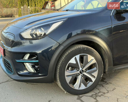 Серый Киа Niro, объемом двигателя 0 л и пробегом 157 тыс. км за 18350 $, фото 10 на Automoto.ua