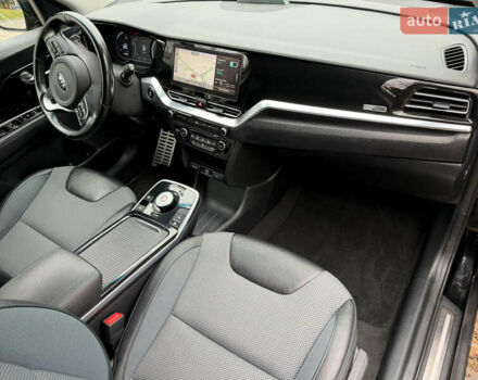 Сірий Кіа Niro, об'ємом двигуна 0 л та пробігом 149 тис. км за 17350 $, фото 38 на Automoto.ua