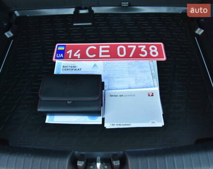 Сірий Кіа Niro, об'ємом двигуна 0 л та пробігом 99 тис. км за 22880 $, фото 46 на Automoto.ua