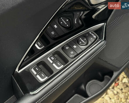 Серый Киа Niro, объемом двигателя 0 л и пробегом 39 тыс. км за 23100 $, фото 22 на Automoto.ua