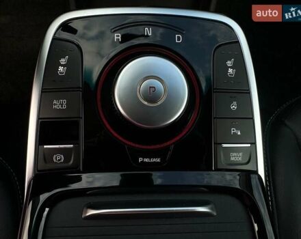 Серый Киа Niro, объемом двигателя 0 л и пробегом 62 тыс. км за 24600 $, фото 69 на Automoto.ua