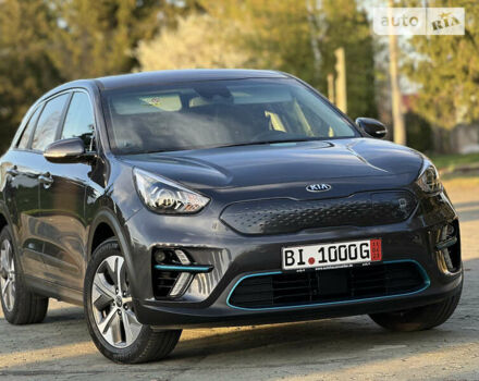 Сірий Кіа Niro, об'ємом двигуна 0 л та пробігом 54 тис. км за 18300 $, фото 3 на Automoto.ua