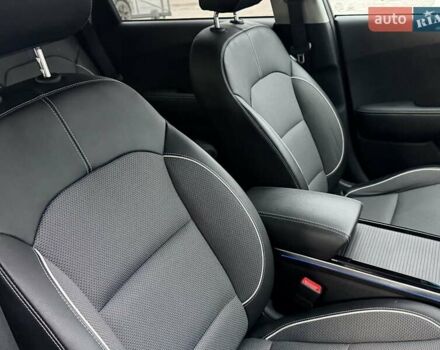 Серый Киа Niro, объемом двигателя 0 л и пробегом 47 тыс. км за 23890 $, фото 22 на Automoto.ua