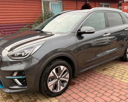 Серый Киа Niro, объемом двигателя 0 л и пробегом 88 тыс. км за 19700 $, фото 2 на Automoto.ua