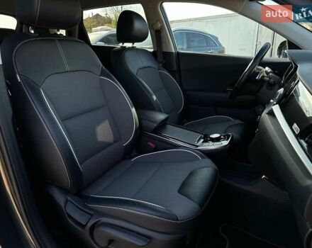 Сірий Кіа Niro, об'ємом двигуна 0 л та пробігом 37 тис. км за 24600 $, фото 93 на Automoto.ua