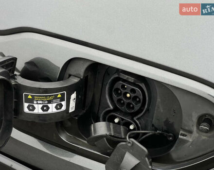 Серый Киа Niro, объемом двигателя 0 л и пробегом 107 тыс. км за 20903 $, фото 76 на Automoto.ua