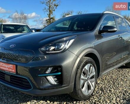 Серый Киа Niro, объемом двигателя 0 л и пробегом 54 тыс. км за 23900 $, фото 20 на Automoto.ua
