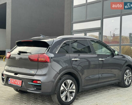 Серый Киа Niro, объемом двигателя 0 л и пробегом 147 тыс. км за 18450 $, фото 21 на Automoto.ua