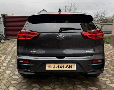 Сірий Кіа Niro, об'ємом двигуна 0 л та пробігом 50 тис. км за 22300 $, фото 9 на Automoto.ua
