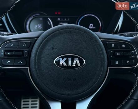 Сірий Кіа Niro, об'ємом двигуна 0 л та пробігом 100 тис. км за 21900 $, фото 44 на Automoto.ua