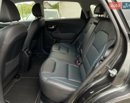 Серый Киа Niro, объемом двигателя 0 л и пробегом 86 тыс. км за 24400 $, фото 70 на Automoto.ua