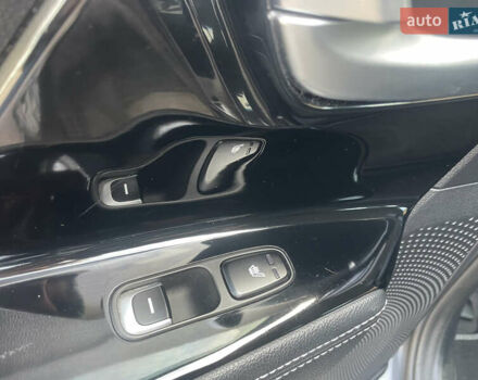 Сірий Кіа Niro, об'ємом двигуна 0 л та пробігом 140 тис. км за 18500 $, фото 39 на Automoto.ua