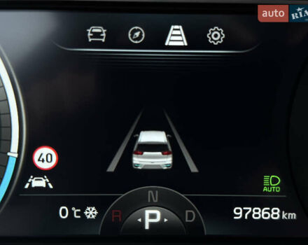 Сірий Кіа Niro, об'ємом двигуна 0 л та пробігом 97 тис. км за 22900 $, фото 43 на Automoto.ua