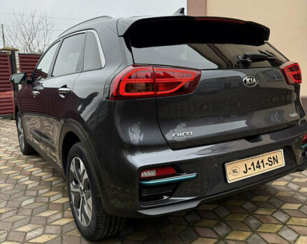 Сірий Кіа Niro, об'ємом двигуна 0 л та пробігом 50 тис. км за 22300 $, фото 7 на Automoto.ua