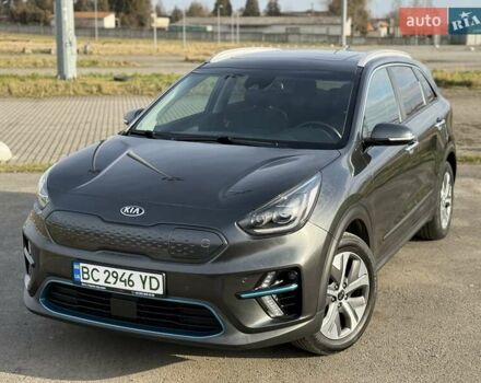 Сірий Кіа Niro, об'ємом двигуна 0 л та пробігом 88 тис. км за 21700 $, фото 4 на Automoto.ua