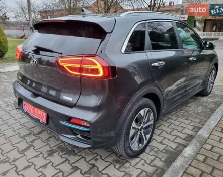 Серый Киа Niro, объемом двигателя 0 л и пробегом 42 тыс. км за 22850 $, фото 9 на Automoto.ua