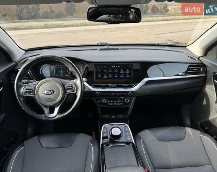 Сірий Кіа Niro, об'ємом двигуна 0 л та пробігом 88 тис. км за 21700 $, фото 36 на Automoto.ua