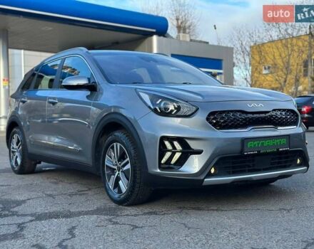 Серый Киа Niro, объемом двигателя 1.6 л и пробегом 57 тыс. км за 24900 $, фото 5 на Automoto.ua