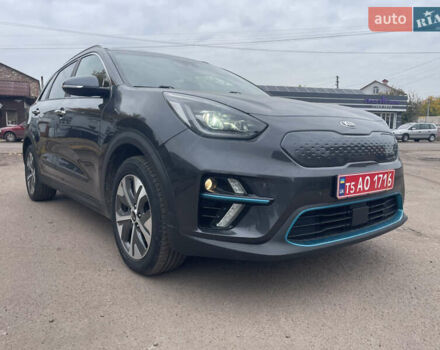 Киа Niro 2021 в Бахмаче на Automoto.ua Серый Киа Niro, объемом двигателя 0 л и пробегом 139 тыс. км за 17900 $, фото 4 на Automoto.ua