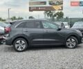 Серый Киа Niro, объемом двигателя 0 л и пробегом 40 тыс. км за 23100 $, фото 3 на Automoto.ua