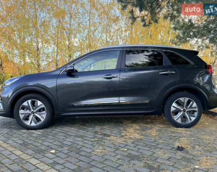 Серый Киа Niro, объемом двигателя 0 л и пробегом 39 тыс. км за 24400 $, фото 8 на Automoto.ua
