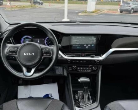 Серый Киа Niro, объемом двигателя 1.6 л и пробегом 26 тыс. км за 13500 $, фото 6 на Automoto.ua