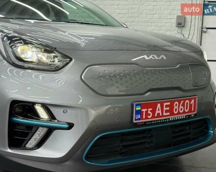 Серый Киа Niro, объемом двигателя 0 л и пробегом 22 тыс. км за 25107 $, фото 3 на Automoto.ua