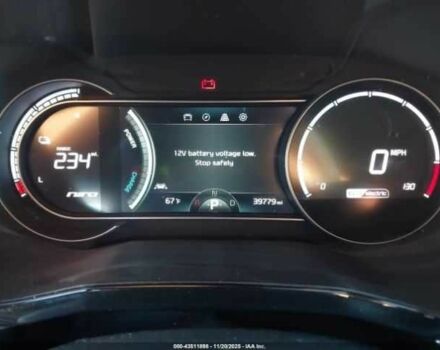 Серый Киа Niro, объемом двигателя 0 л и пробегом 62 тыс. км за 4900 $, фото 6 на Automoto.ua