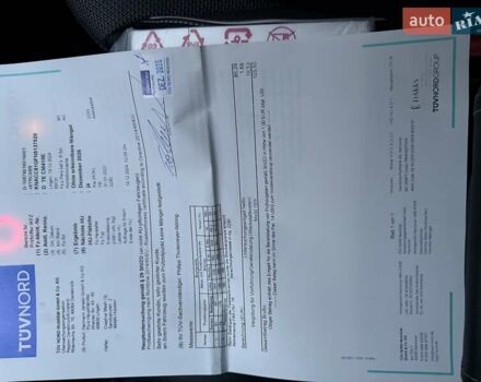 Сірий Кіа Niro, об'ємом двигуна 0 л та пробігом 72 тис. км за 22999 $, фото 81 на Automoto.ua