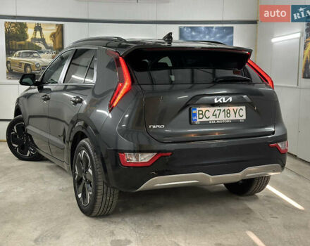 Серый Киа Niro, объемом двигателя 0 л и пробегом 120 тыс. км за 20900 $, фото 45 на Automoto.ua
