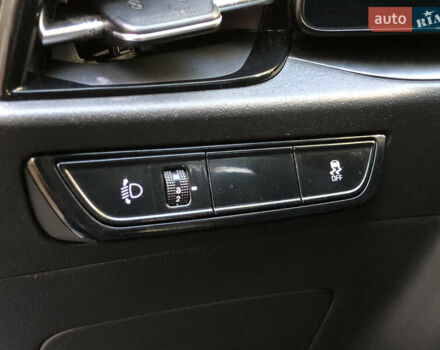 Киа Niro 2022 в Николаеве на Automoto.ua Серый Киа Niro, объемом двигателя 0 л и пробегом 105 тыс. км за 21700 $, фото 19 на Automoto.ua