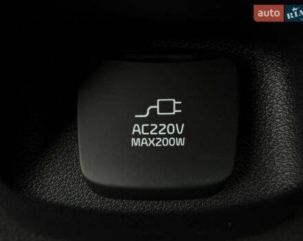 Серый Киа Niro, объемом двигателя 0 л и пробегом 70 тыс. км за 24400 $, фото 91 на Automoto.ua